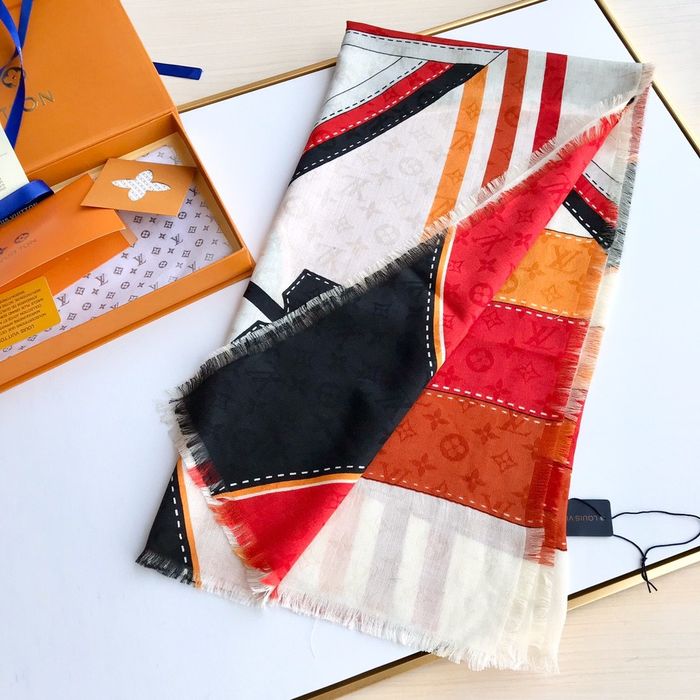 Louis Vuitton Scarf LV00113